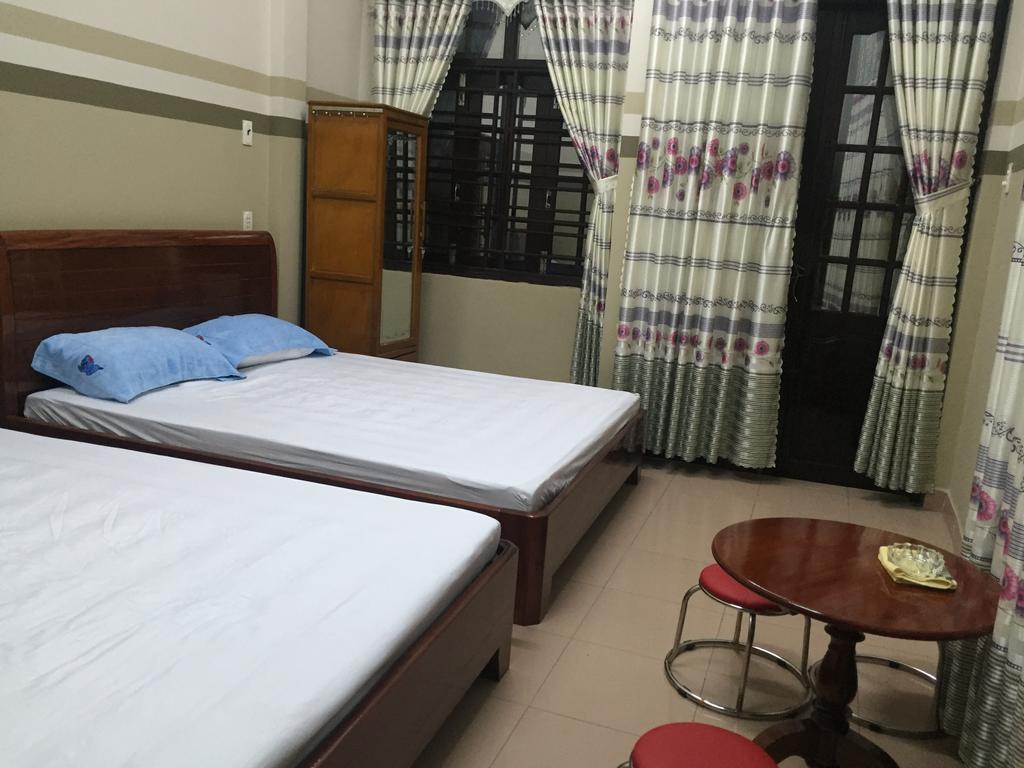 Thanh Lich Guesthouse Quảng Ngãi Exteriör bild