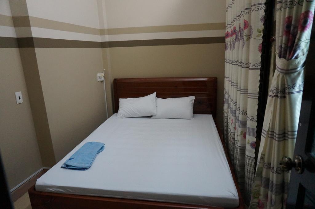 Thanh Lich Guesthouse Quảng Ngãi Exteriör bild