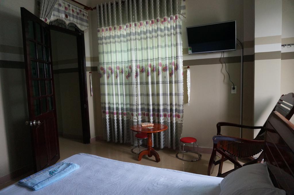 Thanh Lich Guesthouse Quảng Ngãi Exteriör bild
