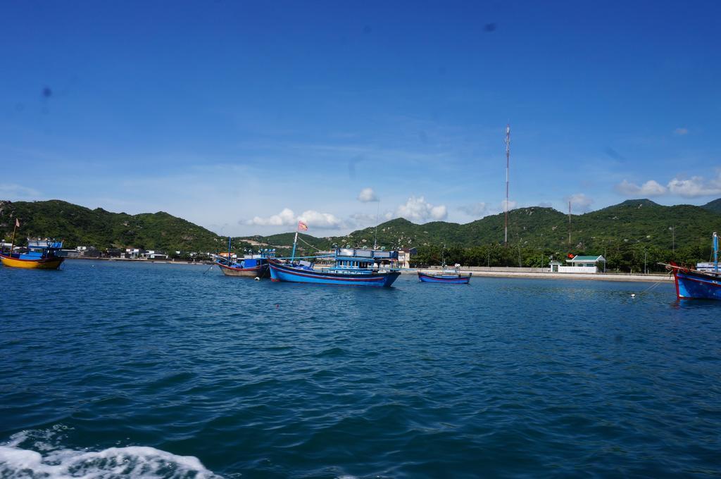 Thanh Lich Guesthouse Quảng Ngãi Exteriör bild